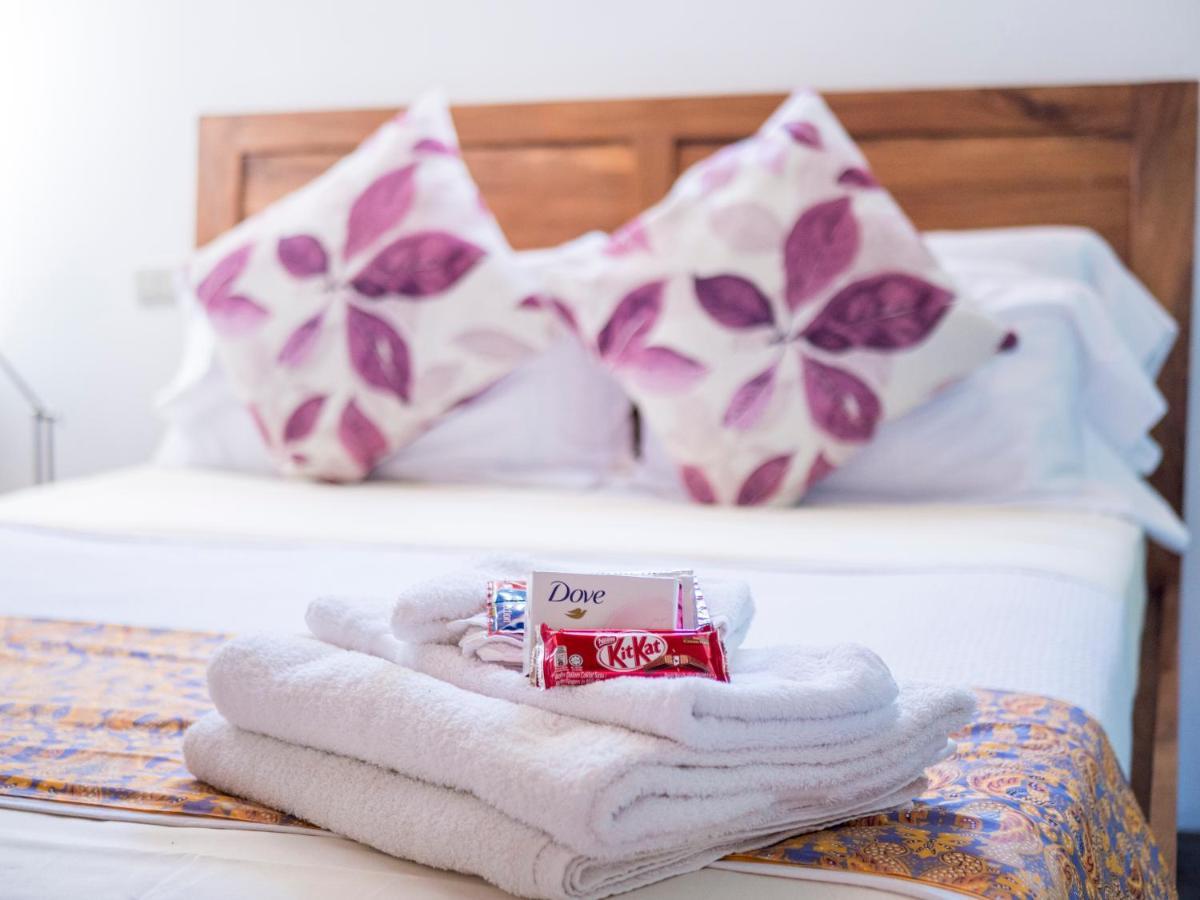 Stone Creek House Bed & Breakfast Romblon Ngoại thất bức ảnh
