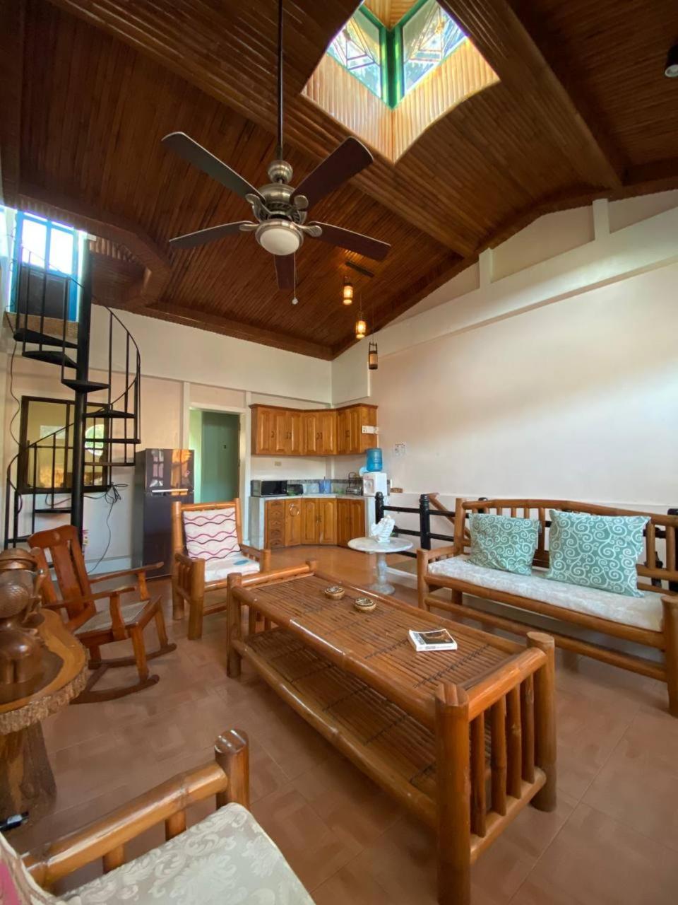 Stone Creek House Bed & Breakfast Romblon Ngoại thất bức ảnh